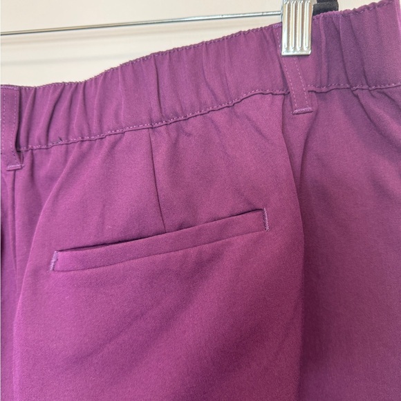 Studio by Torrid Wide Leg City Twill High Rise Pant Plum - Picture 5 of 10